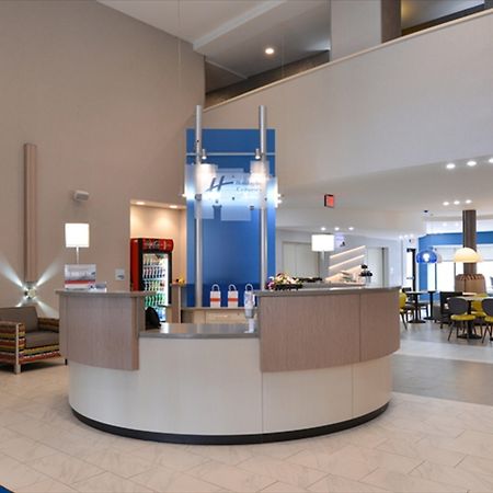 Holiday Inn Express & Suites Shippensburg By Ihg Exteriör bild