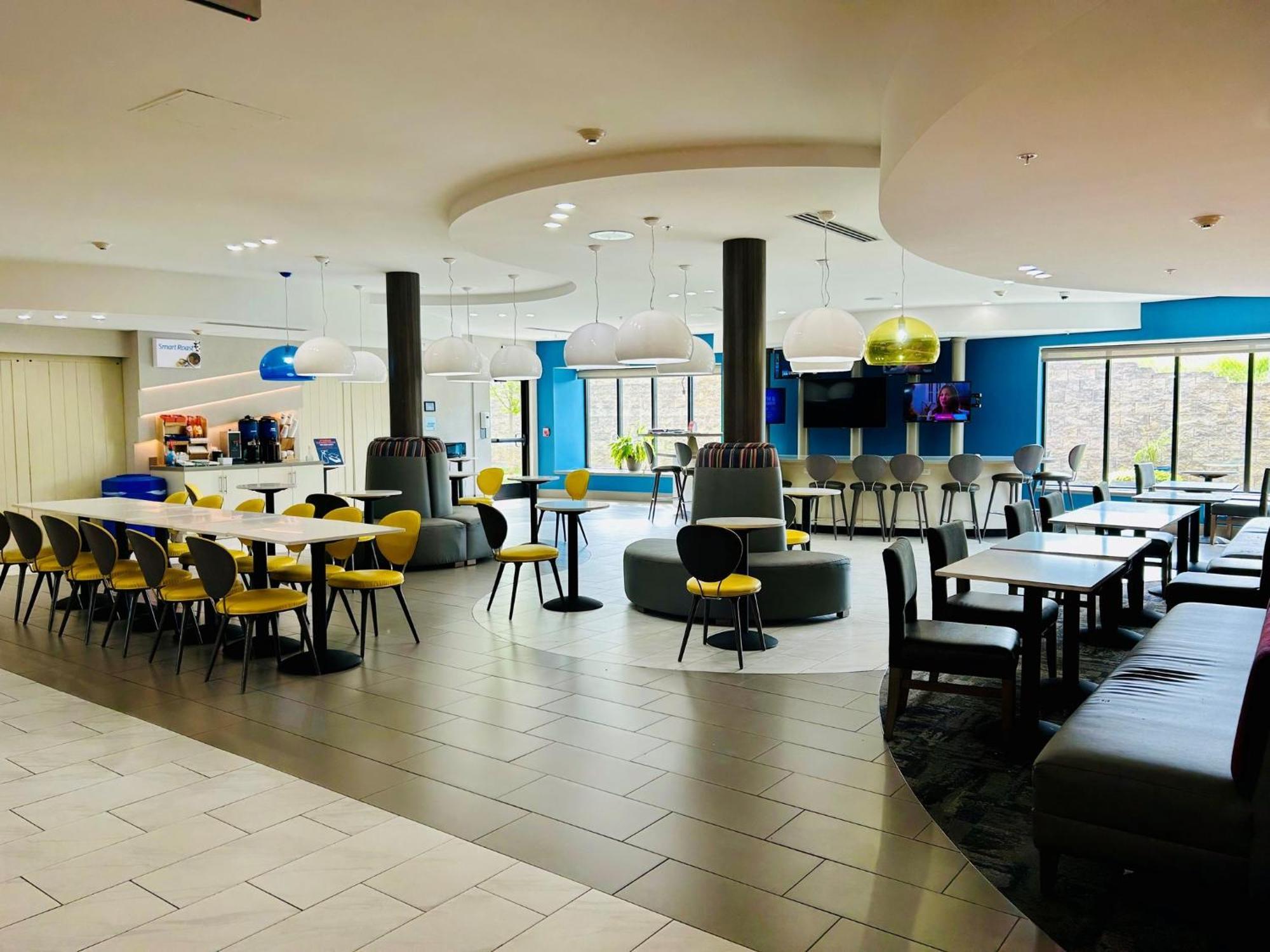 Holiday Inn Express & Suites Shippensburg By Ihg Exteriör bild